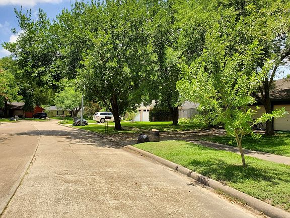 5th image of 22414 Woodrose Dr