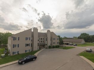 5322 Whitetail Dr #15, Springfield, IL 62703
