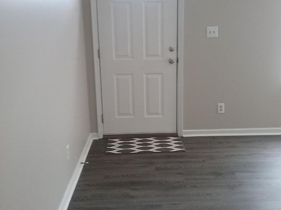 5th image of 316 E Churchwell Ave