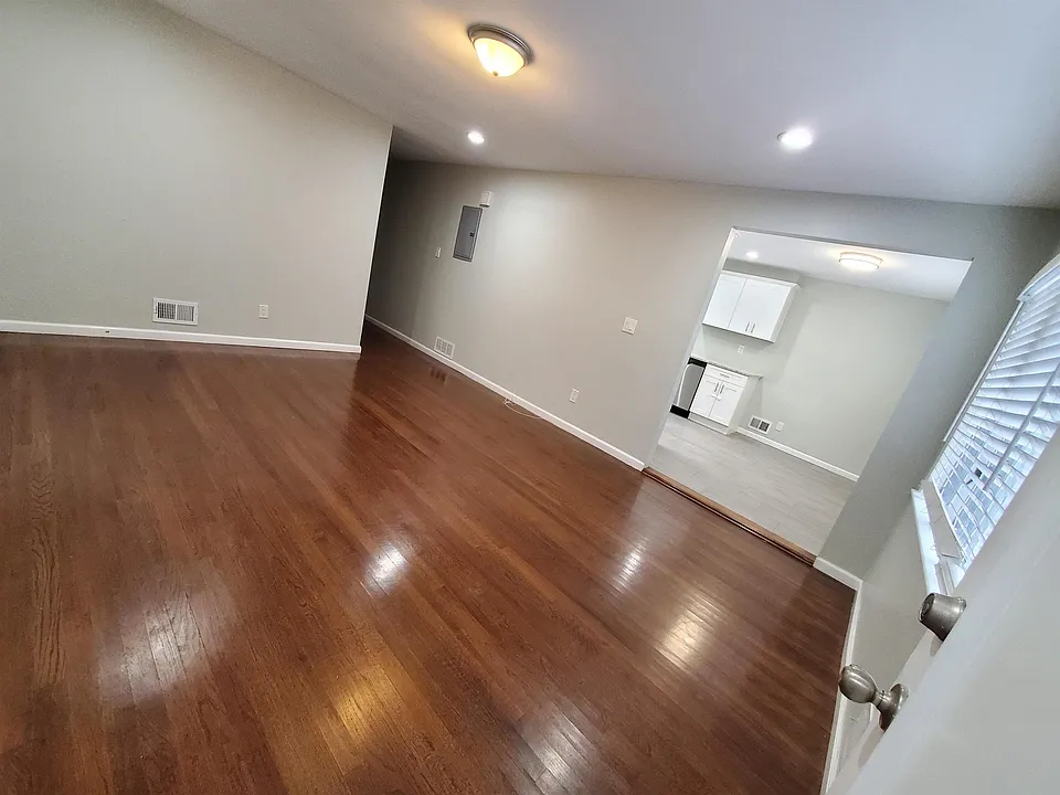 8 Packard St #1