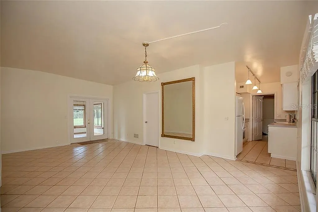 2925 Chantilly Ave — Photo 4
