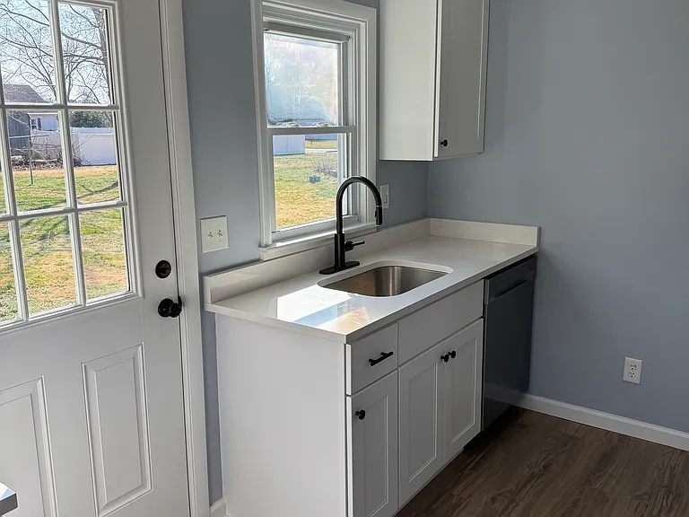 1302 Hazel St — Photo 13