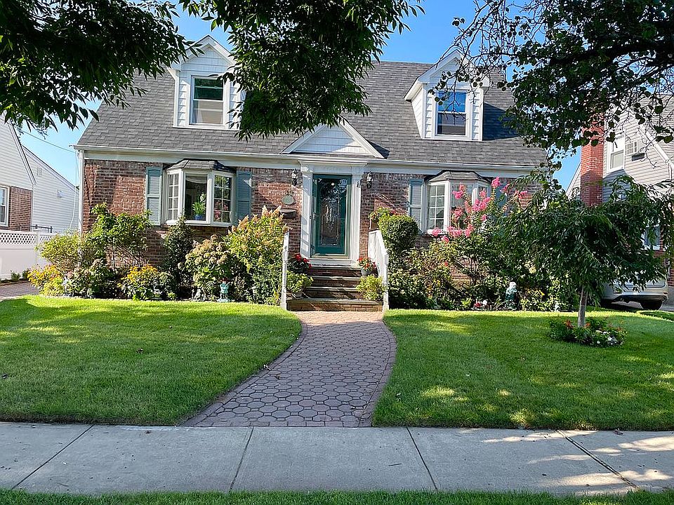1st image of 39 Woods Ave