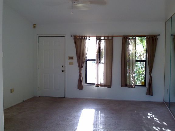 2nd image of 2690 Shamrock Dr