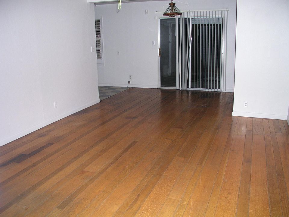 2nd image of 825 Lassen St