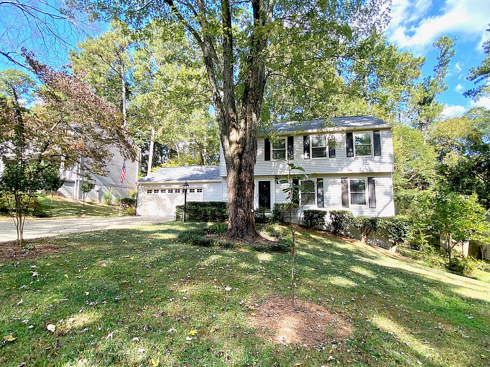 1st image of 9810 N Pond Cir