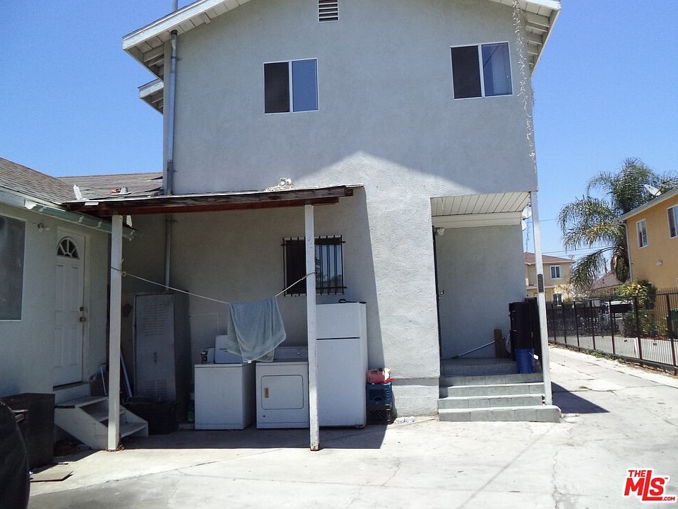 1st image of 634 W 55th St