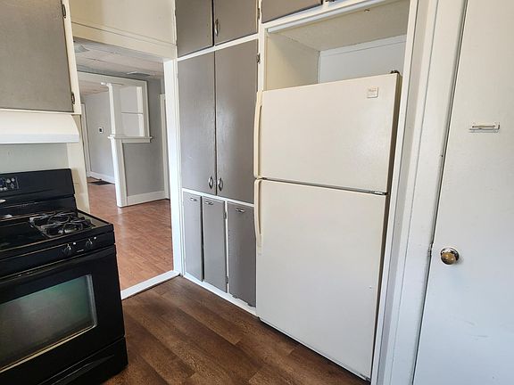 5th image of 559 Oakdale St SE