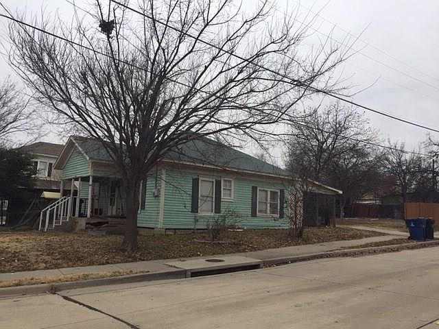 2nd image of 6880 Oak St