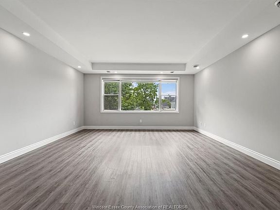 5th image of 816 Howard Ave