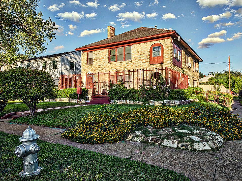 Front Street View
