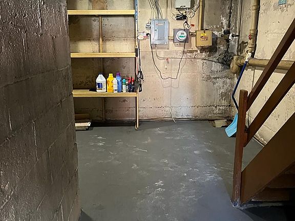 2nd image of 2161 Batchelder St #1