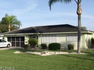 1207 SE 30th Ter, Cape Coral, FL 33904