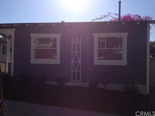 1st image of 405 S Francisca Ave