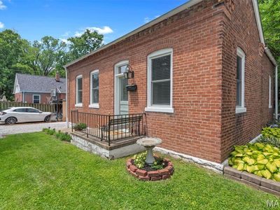 915 N Benton Ave, Saint Charles, MO, 63301