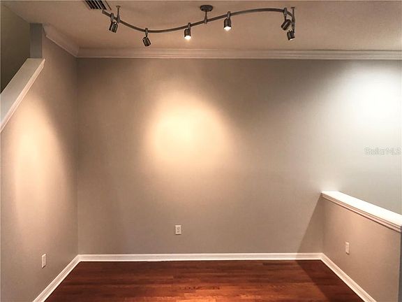 4th image of 7570 Tamarind Ave