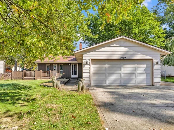 1639 Berwick Dr, Brunswick, OH 44212