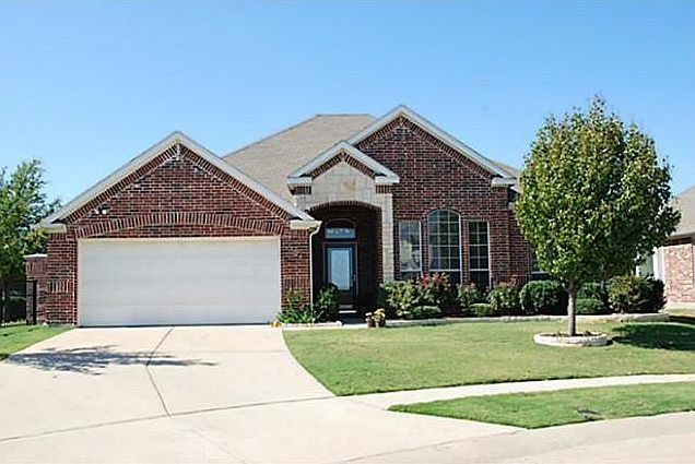 1st image of 101 Lacrosse Ln