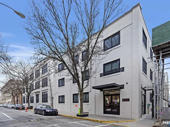 518-536 Gregory Ave APT A324, Weehawken, NJ 07086