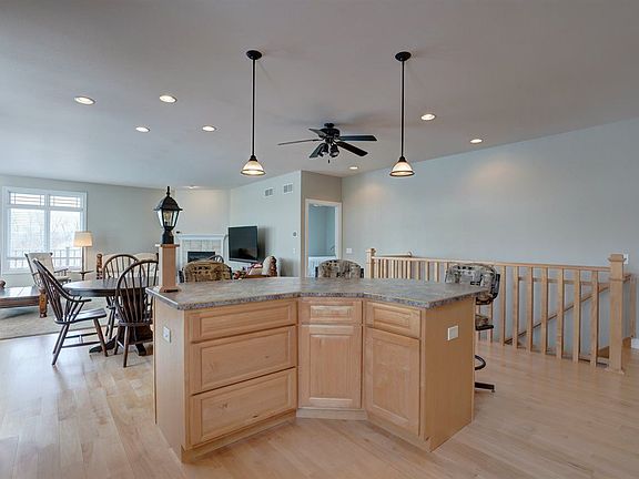 4th image of 1804 Meadow Dr #1804