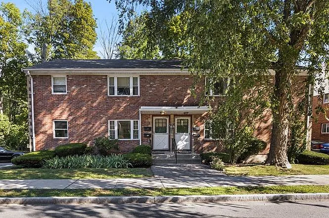 53 Aldrich Rd #A — Photo 9