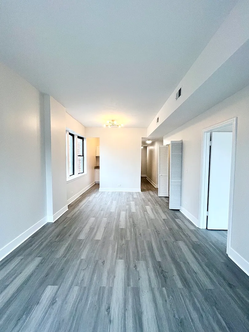Building Photo - 2258 S Sacramento Ave #2B
