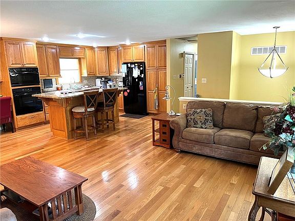 5th image of 16605 E 29th Ter S