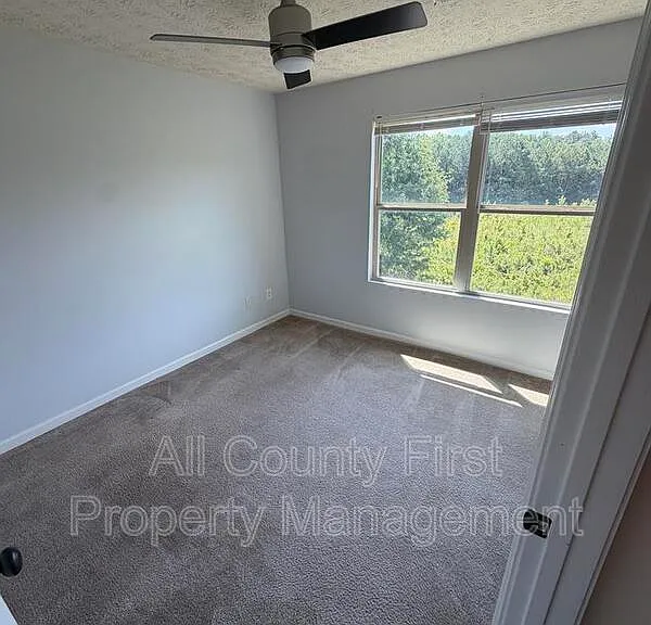 5303 Fairington Club Dr — Photo 10