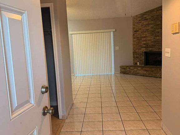 5th image of 3555 Pineridge Cir