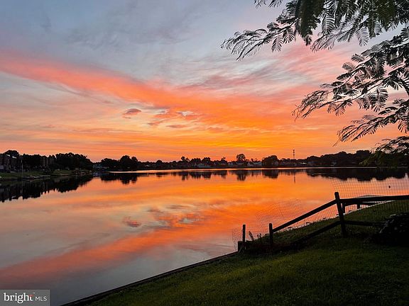 4th image of 1437 Plantation Lakes Cir