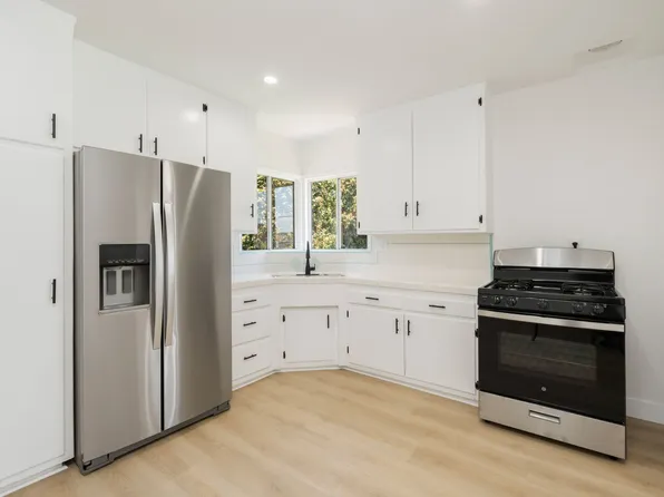 Standalone 2-Bedroom with Private Patio!, 15301 Eastwood Ave #15303, Lawndale, CA 90260