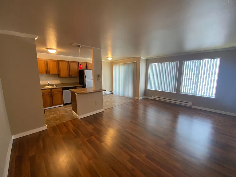 North Green Lake Apartments — Photo 3