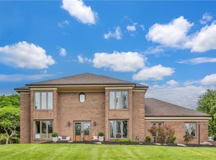 207 Springhouse Dr, Clairton, PA 15025