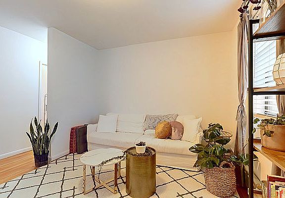 3rd image of 177 8th Ave #61