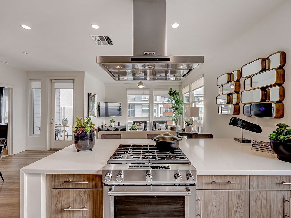 2 Bedroom B930 Club Collection Kitchen