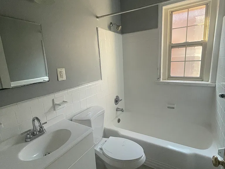 1819 P St SE — Photo 61