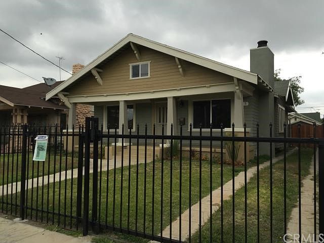 1st image of 335 W 55th St