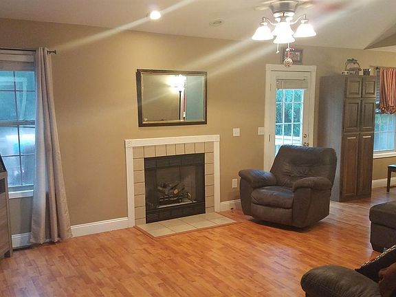 2nd image of 449 Pine Hurst Dr