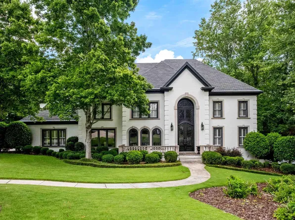 7607 Gunston Pl, Vestavia, AL 35242