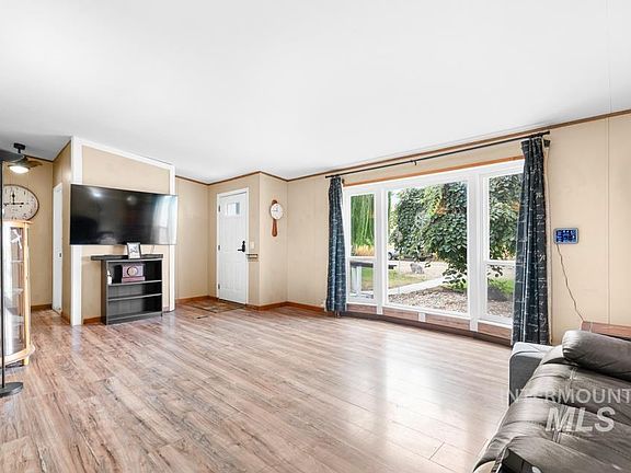 4th image of 2735 NE 25th Ave