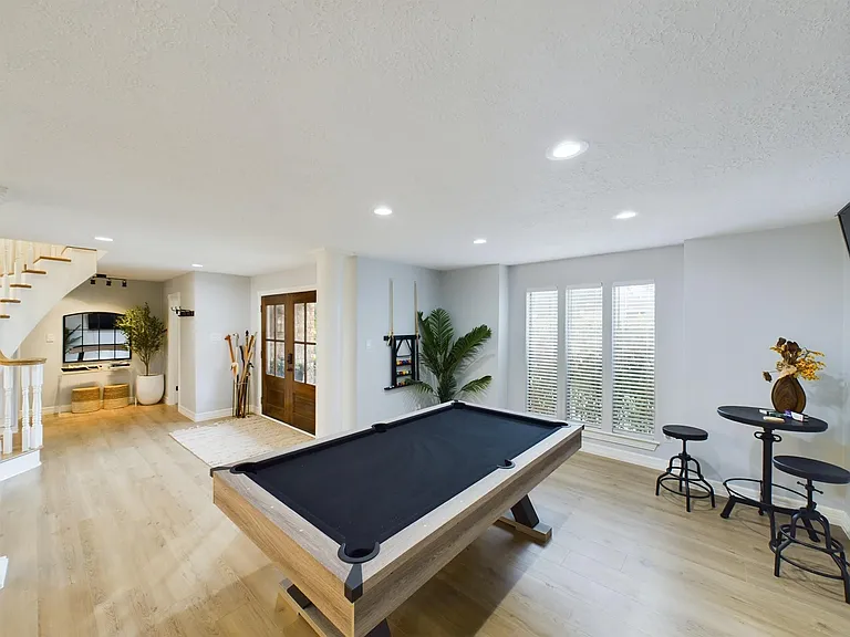 7702 Antoine Dr — Photo 7