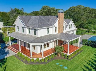 54 Henry St, Southampton, NY 11968