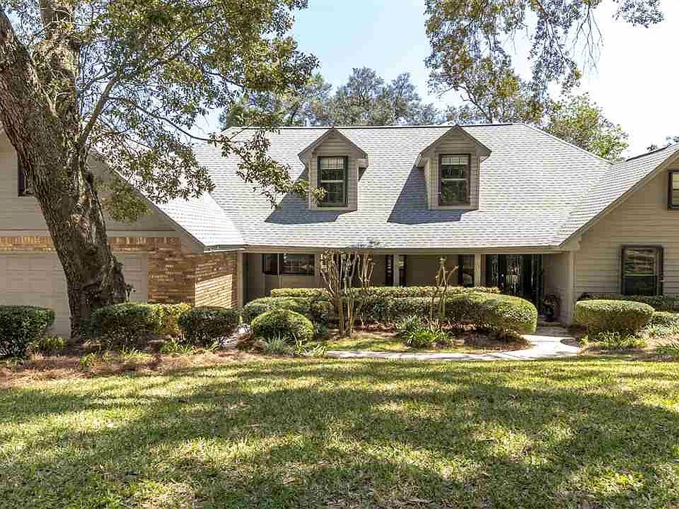 1st image of 7414 Camale Dr
