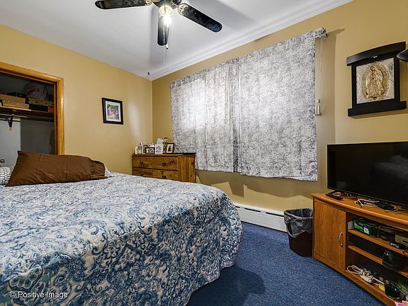 5th image of 2119 N Nagle Ave