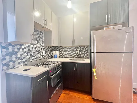 Rented by Doorway NYC, LLC | media 17