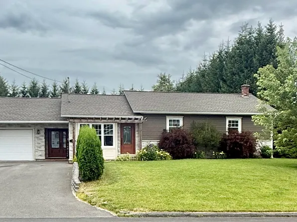 251 19th Avenue, Madawaska, ME 04756
