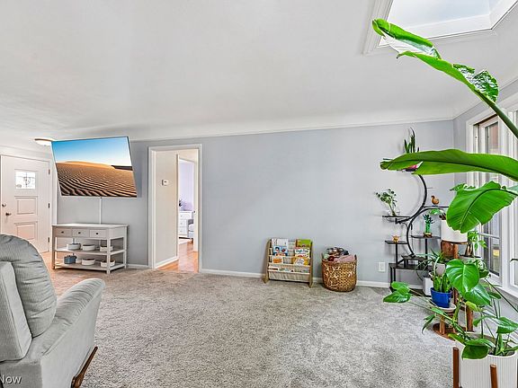4th image of 7602 Zona Ln
