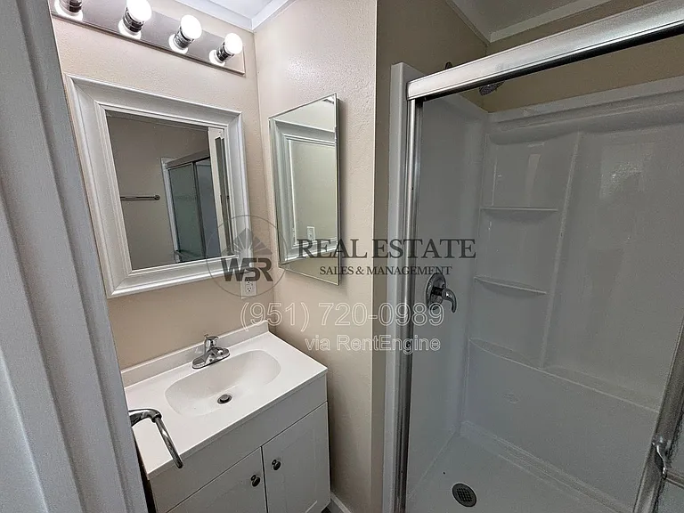3845 Strong St — Photo 16