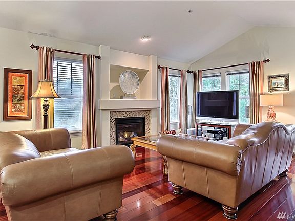3rd image of 1826 Spencer Ct