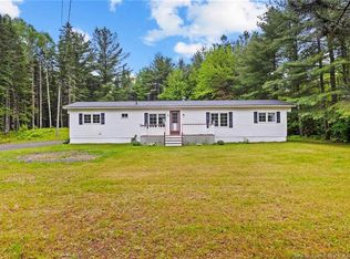 99 Lake Dr, Minto, NB E4B 2M7